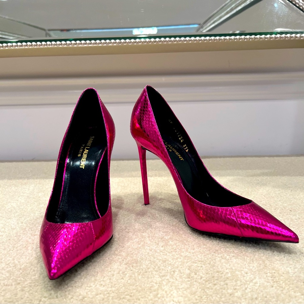 Saint Laurent Pump